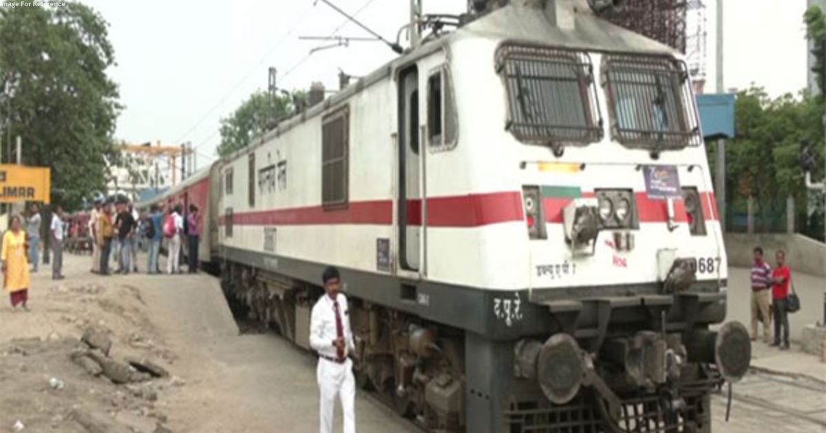 Coromandel Express departs from West Bengal's Shalimar to Chennai, first time after three-train accident in Odisha
